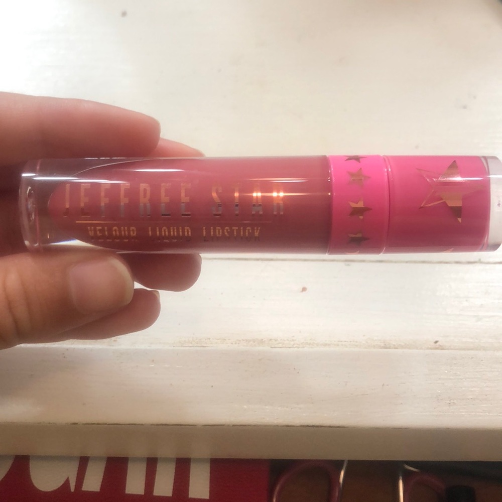 🌟Jeffree Star Lipstick🌟